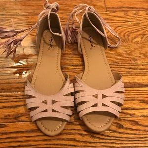 Qupid baby pink wrap around peep toe flat